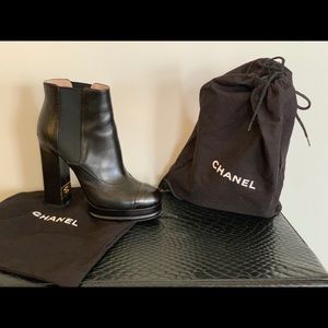 Chanel Leather Platform Boots 🖤🖤